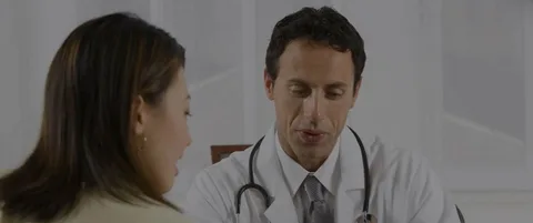 چگونه می‌توانم از پزشکان متخصص در کرج، چه در مطب شخصی و چه در مراکز درمانی، نوبت اینترنتی بگیرم؟