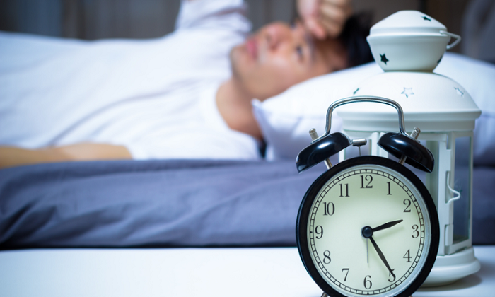 بی خوابی مزمن چه علائمی دارد؟