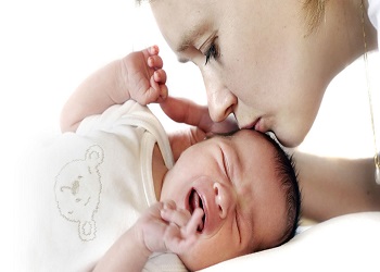 فیلم کولیک شیرخوارگی و نوزادی چگونه درمان می شود؟