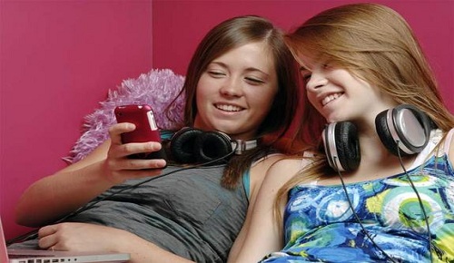 خطرات تلفن های همراه در سلامت نوجوانان