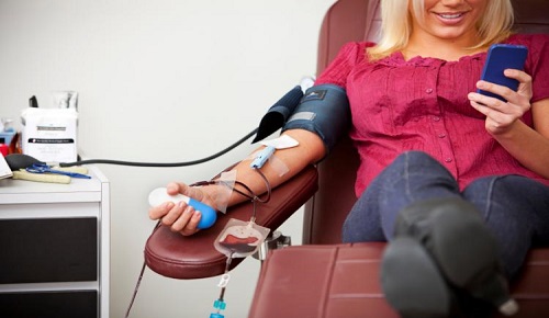 از میان  اهدا کنندگان خون  38 درصد گروه خونی O دارند