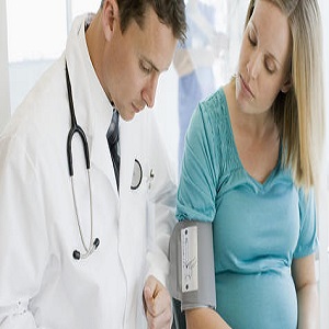 پره اکلامپسی  یا افزایش فشار خون در بارداری چیست؟