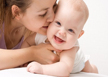 ارتباط تغذیه با شیرمادر و ابتلا به زردی در نوزادان