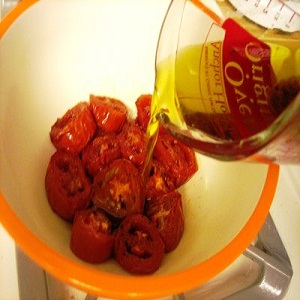 فواید مصرف همزمان گوجه فرنگی و روغن زیتون