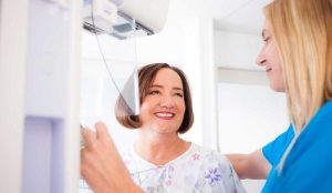 فواید ماموگرافی منظم در زنان سالمند
